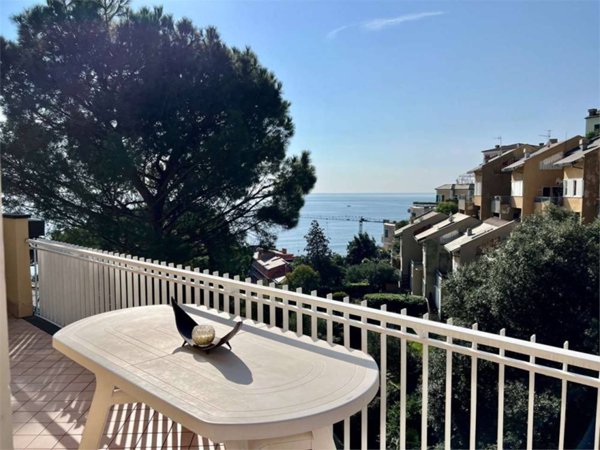 appartamento in vendita ad Arenzano