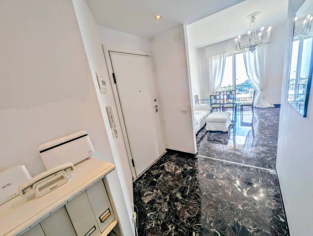 appartamento in vendita ad Arenzano in zona Terralba