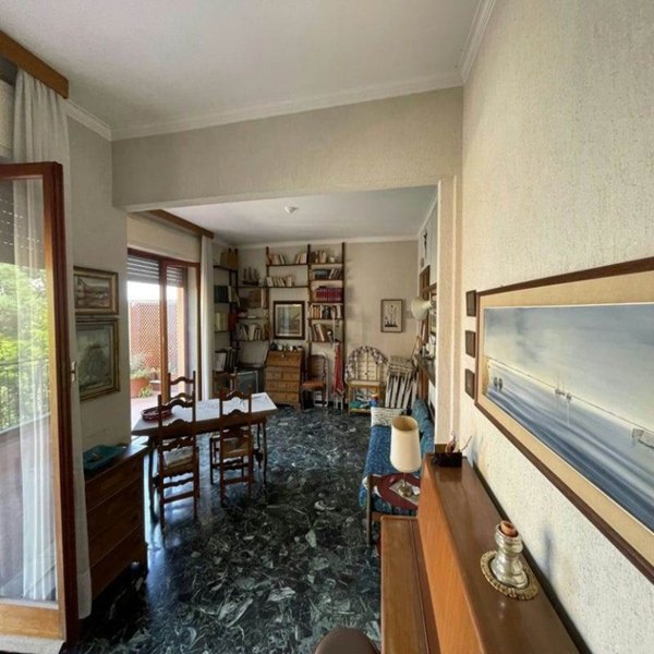 appartamento in vendita ad Arenzano in zona Terrarossa