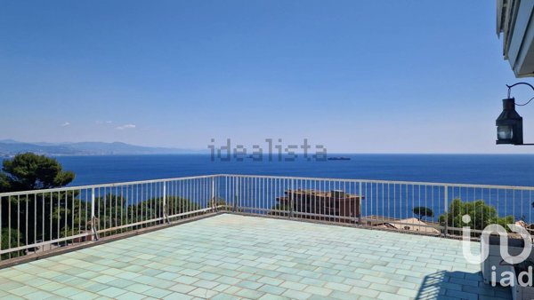 appartamento in vendita ad Arenzano