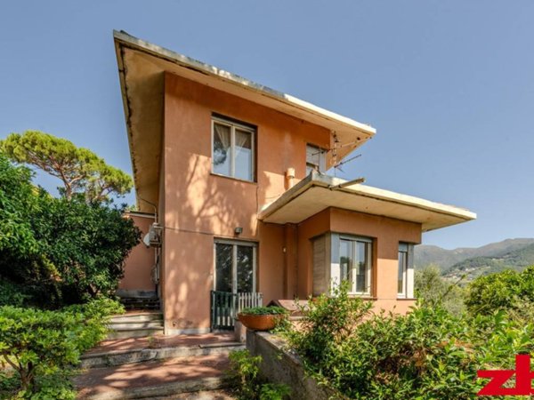 casa indipendente in vendita ad Arenzano