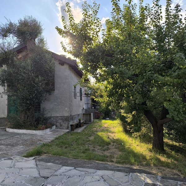 appartamento in vendita ad Arenzano in zona Terralba