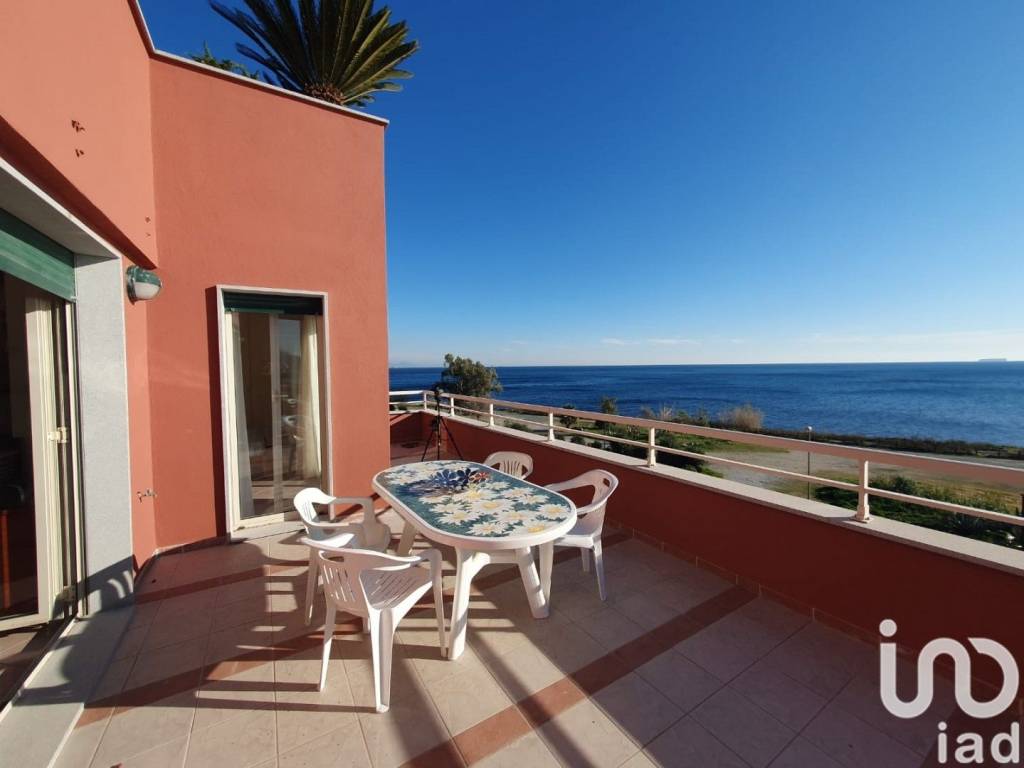 appartamento in vendita ad Arenzano