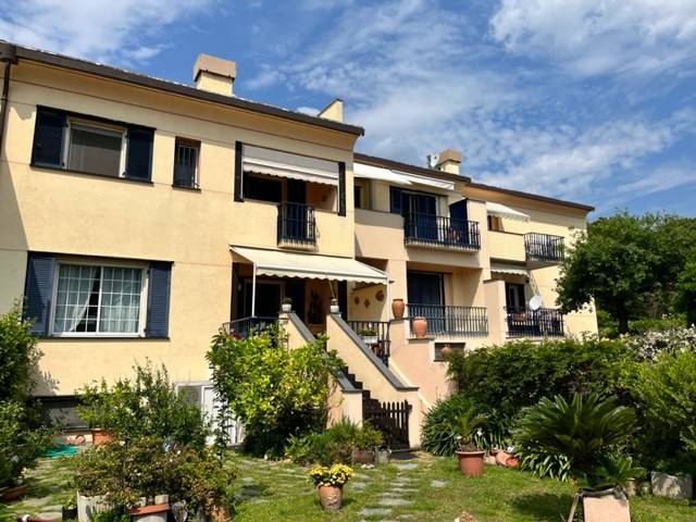 casa indipendente in vendita ad Arenzano