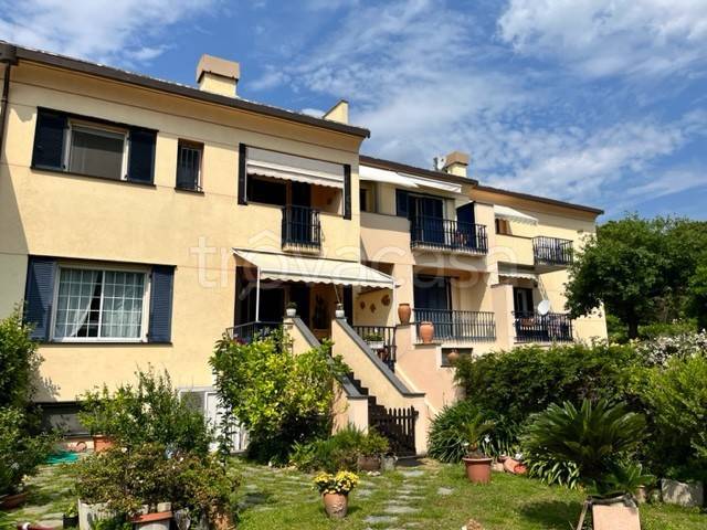 casa indipendente in vendita ad Arenzano