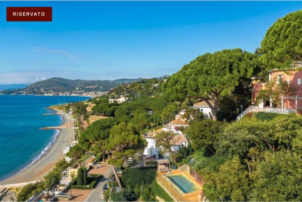 casa indipendente in vendita ad Arenzano