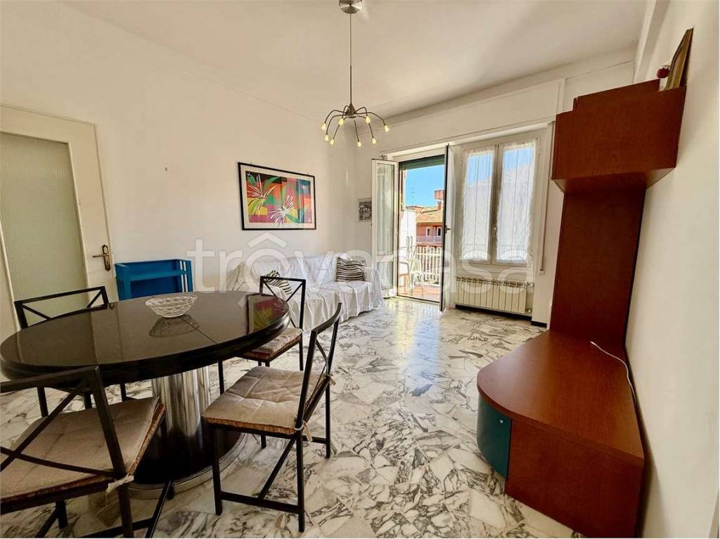 appartamento in vendita ad Arenzano in zona Terralba