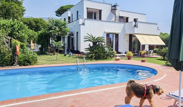 casa indipendente in vendita ad Arenzano