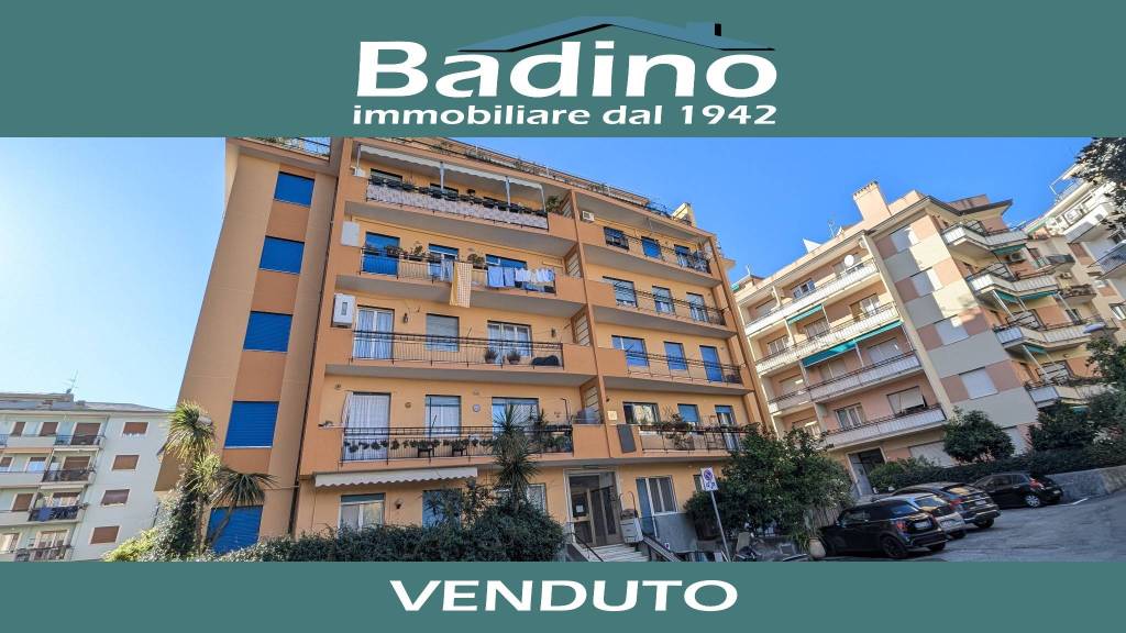 locale commerciale in vendita ad Arenzano in zona Terralba