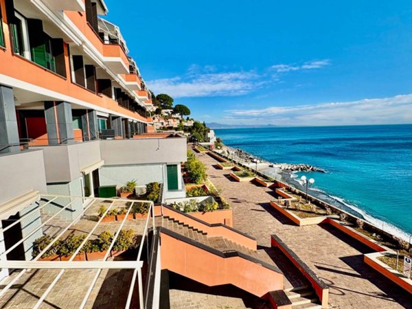 appartamento in vendita ad Arenzano