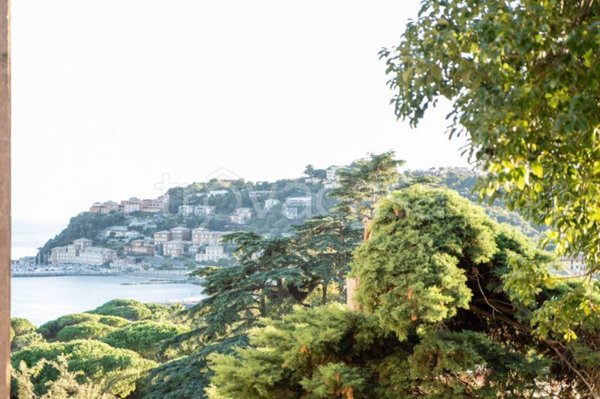 appartamento in vendita ad Arenzano