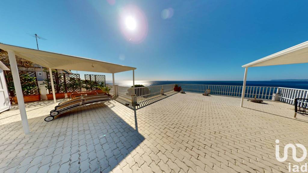 appartamento in vendita ad Arenzano