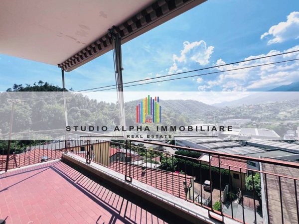 appartamento in vendita ad Arenzano in zona Terralba