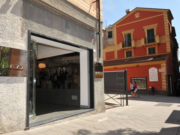 negozio in vendita ad Arenzano