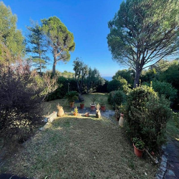 appartamento in vendita ad Arenzano