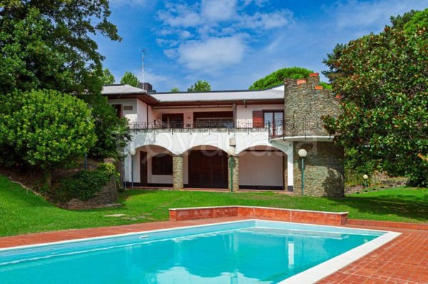 casa indipendente in vendita ad Arenzano