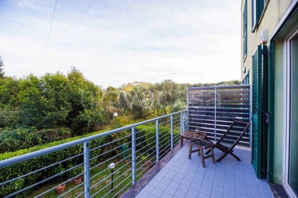 appartamento in vendita ad Arenzano in zona Terralba