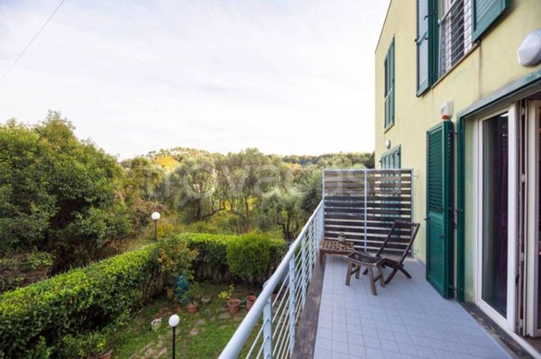 appartamento in vendita ad Arenzano in zona Terralba