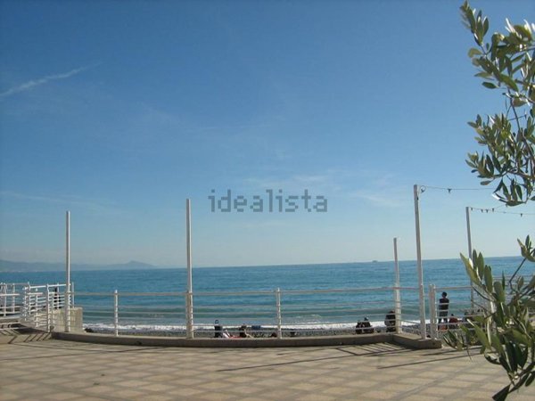 negozio in vendita ad Arenzano