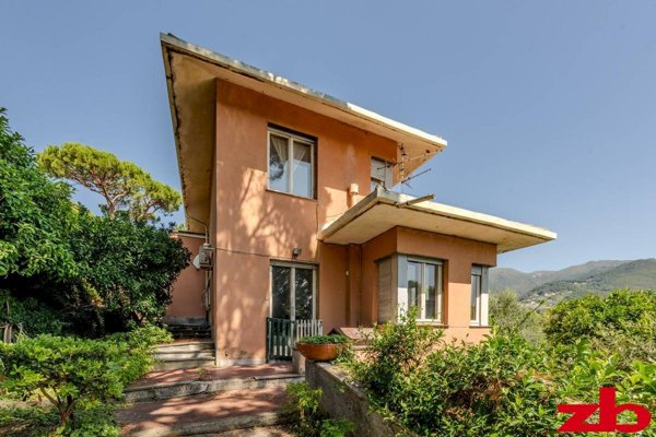 casa indipendente in vendita ad Arenzano