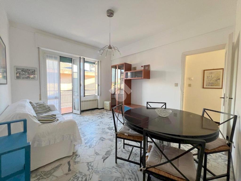 appartamento in vendita ad Arenzano in zona Terralba