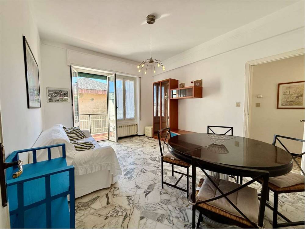 appartamento in vendita ad Arenzano in zona Terralba