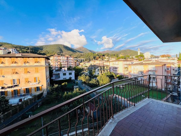 appartamento in vendita ad Arenzano in zona Terralba
