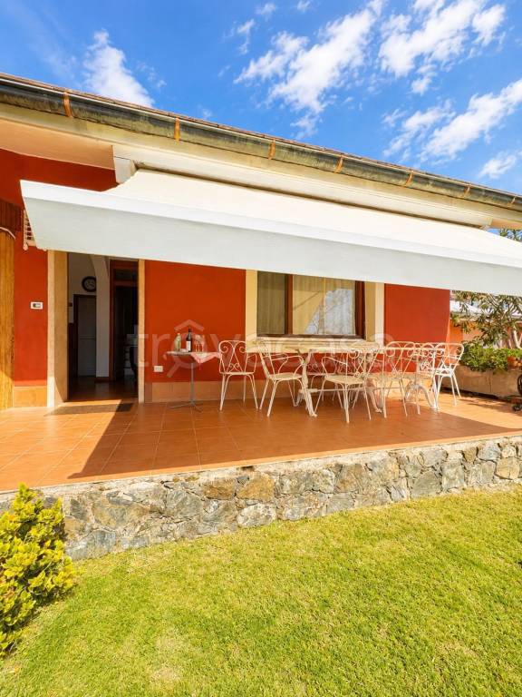 casa indipendente in vendita ad Arenzano