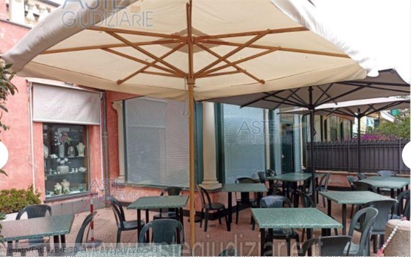 negozio in vendita ad Arenzano