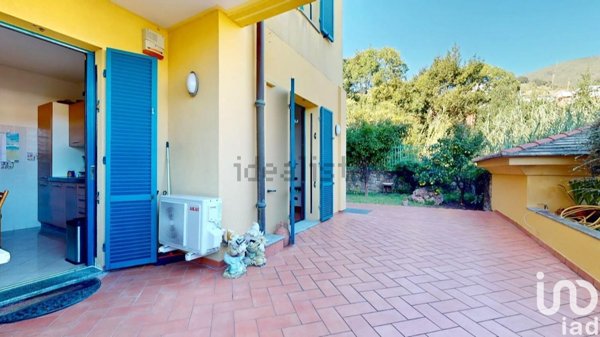 appartamento in vendita ad Arenzano in zona Terralba