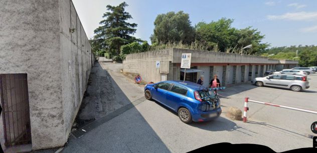 locale commerciale in vendita ad Arenzano