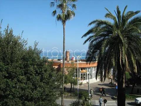appartamento in vendita ad Arenzano in zona Terrarossa
