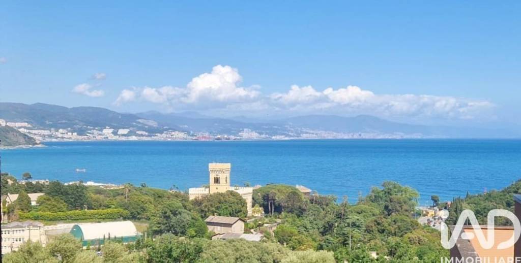 appartamento in vendita ad Arenzano in zona Terrarossa