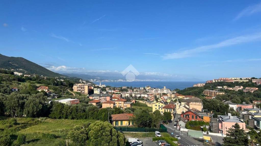 appartamento in vendita ad Arenzano in zona Terralba