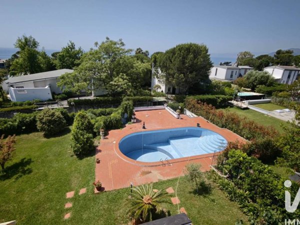 casa indipendente in vendita ad Arenzano