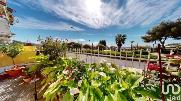 appartamento in vendita ad Arenzano in zona Terralba
