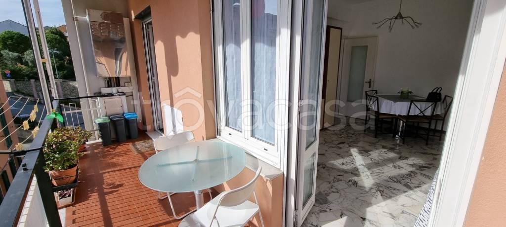 appartamento in vendita ad Arenzano in zona Terralba
