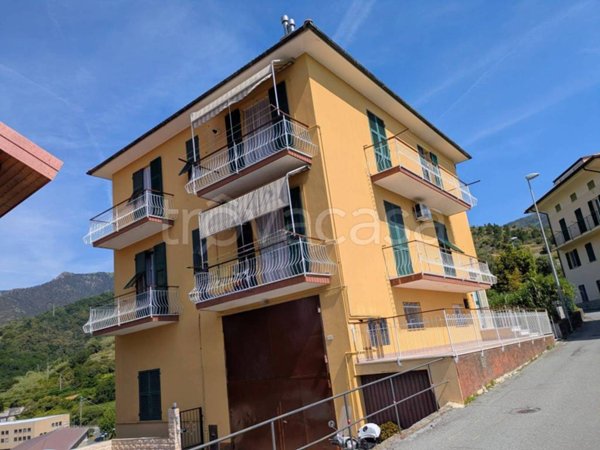 appartamento in vendita ad Arenzano in zona Terralba