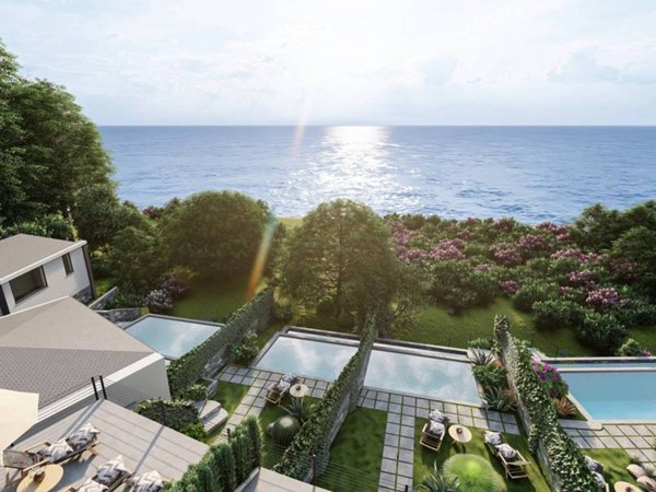 casa indipendente in vendita ad Arenzano in zona Terrarossa