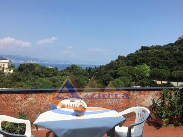 appartamento in vendita ad Arenzano in zona Terrarossa