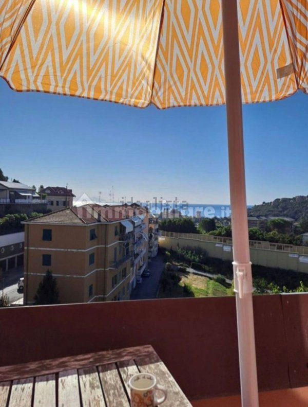 appartamento in vendita ad Arenzano in zona Terralba