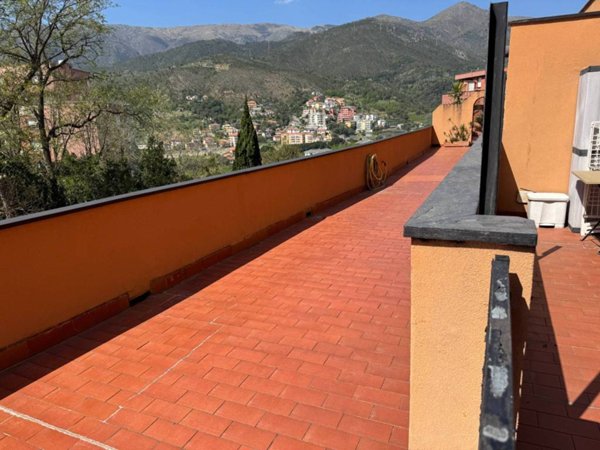 appartamento in vendita ad Arenzano in zona Terrarossa