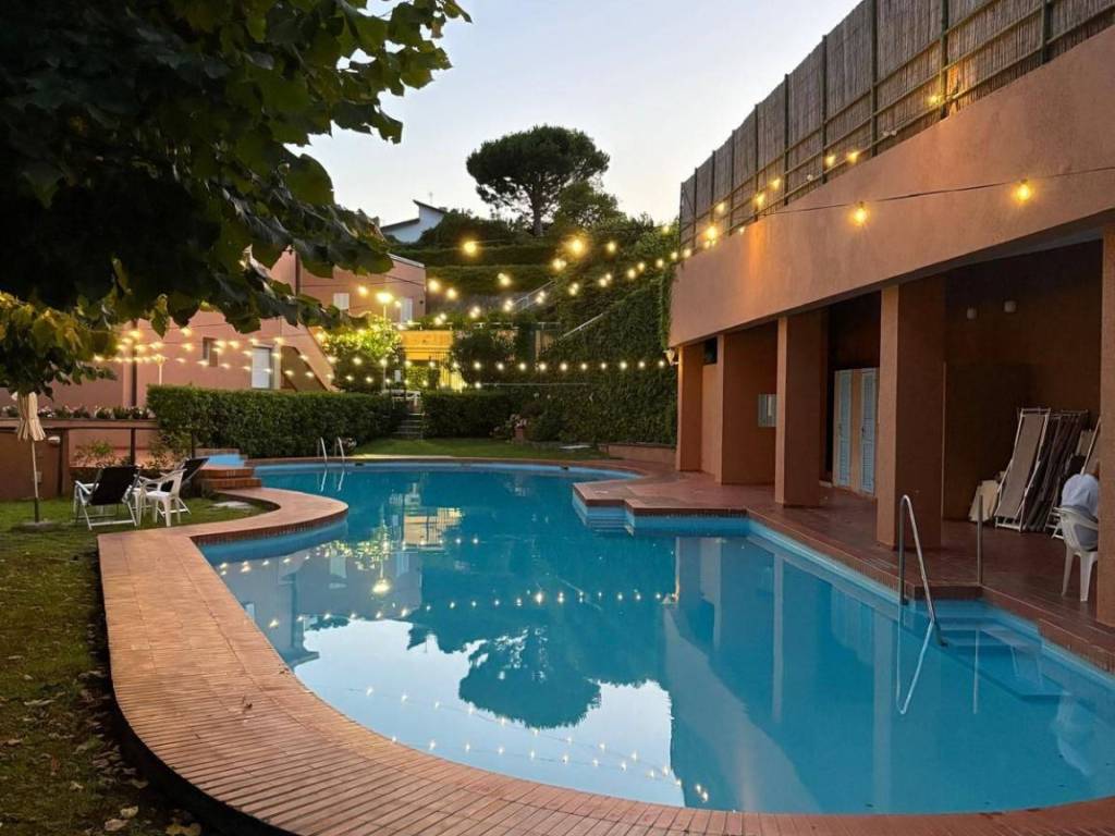 appartamento in vendita ad Arenzano in zona Terrarossa