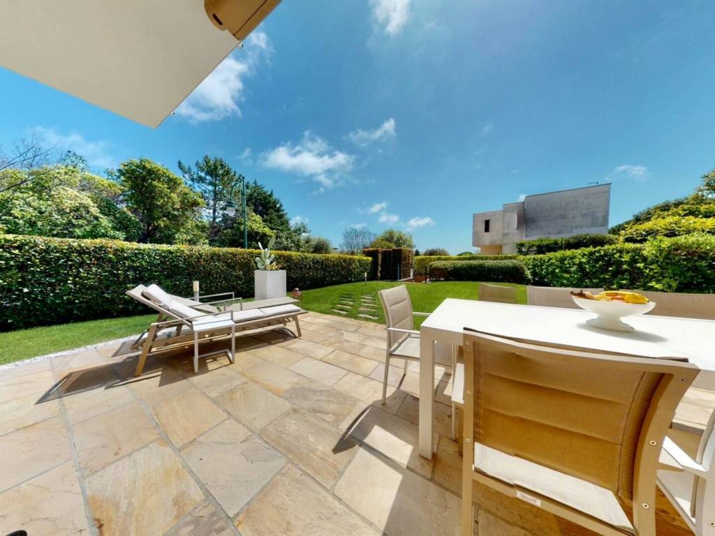 casa indipendente in vendita ad Arenzano in zona Terrarossa