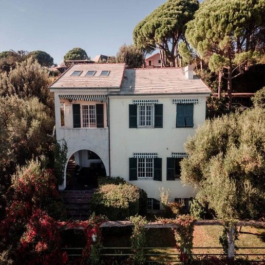 casa indipendente in vendita ad Arenzano in zona Terrarossa