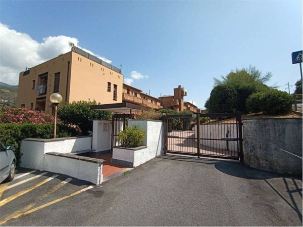 appartamento in vendita ad Arenzano in zona Terralba