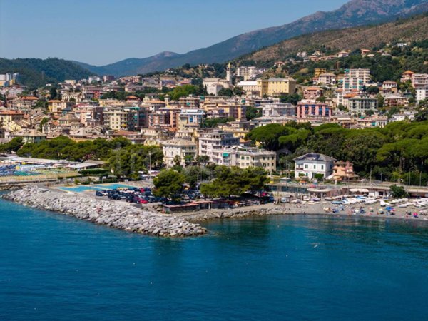 appartamento in vendita ad Arenzano in zona Terralba