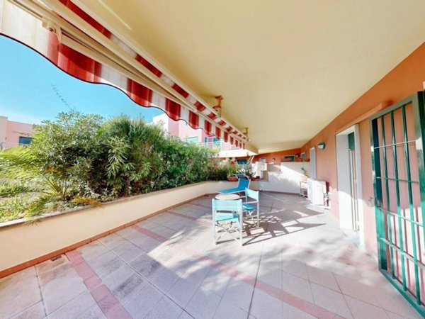 appartamento in vendita ad Arenzano in zona Terrarossa