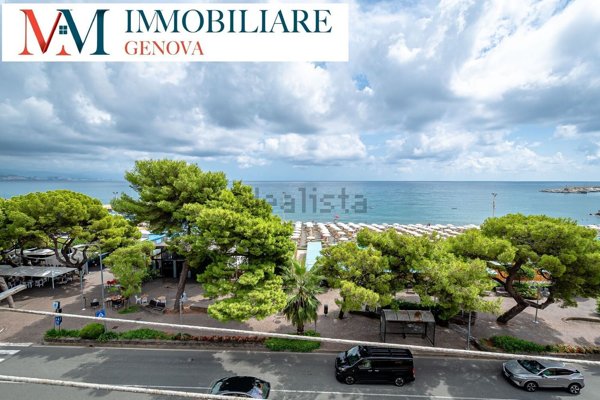 appartamento in vendita ad Arenzano in zona Terrarossa
