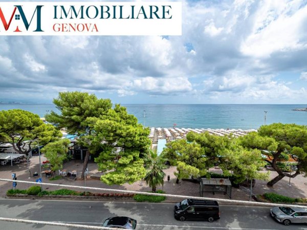 appartamento in vendita ad Arenzano in zona Terrarossa